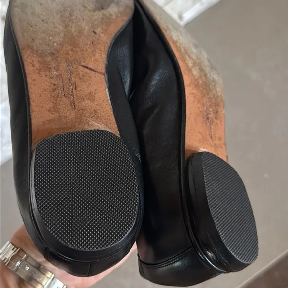 Black Ferragamo Flats - Picture 5 of 5